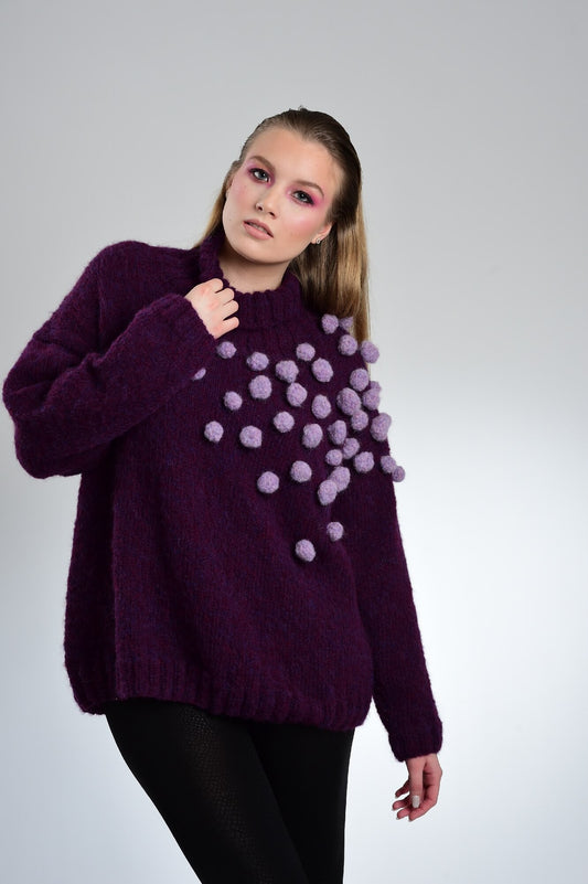 Pullover Malina aus Bremont Joana Brushed -sselber stricken - Rosenkugeln zieren die Schulter