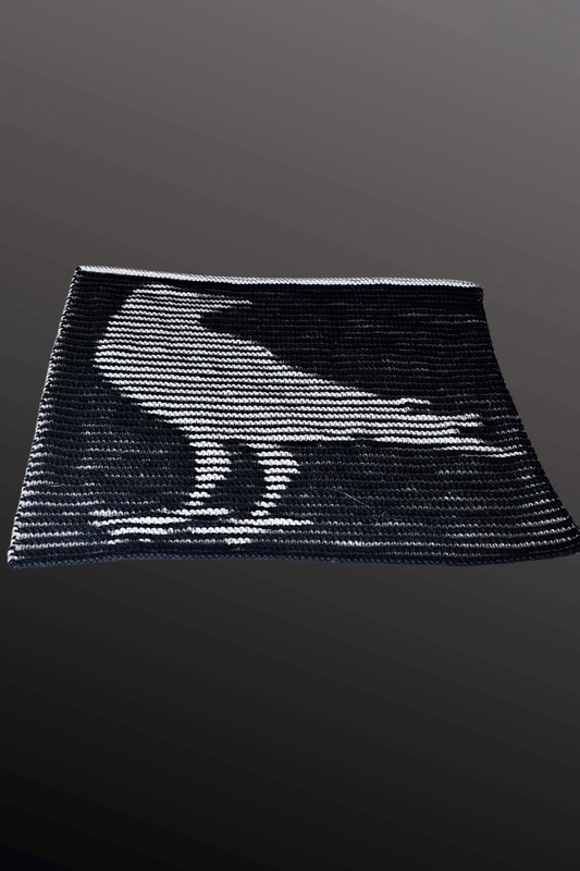 Schattenstrick Decke | Kissen Obsidian King - Rabe