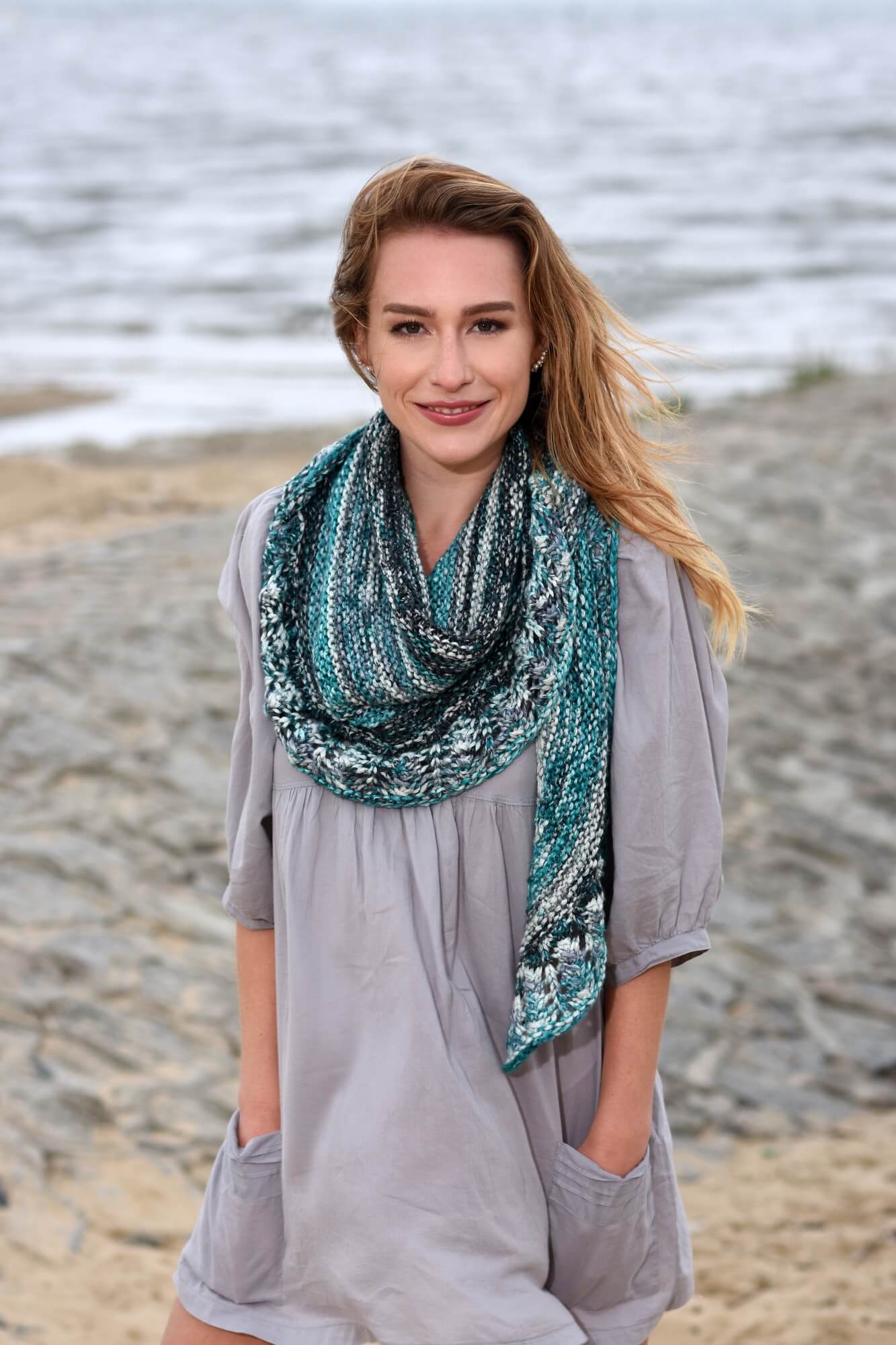 Sommertuch mit Lochmuster stricken