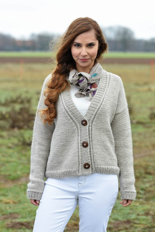 Schlichte Jacke mit interessanten Details stricken