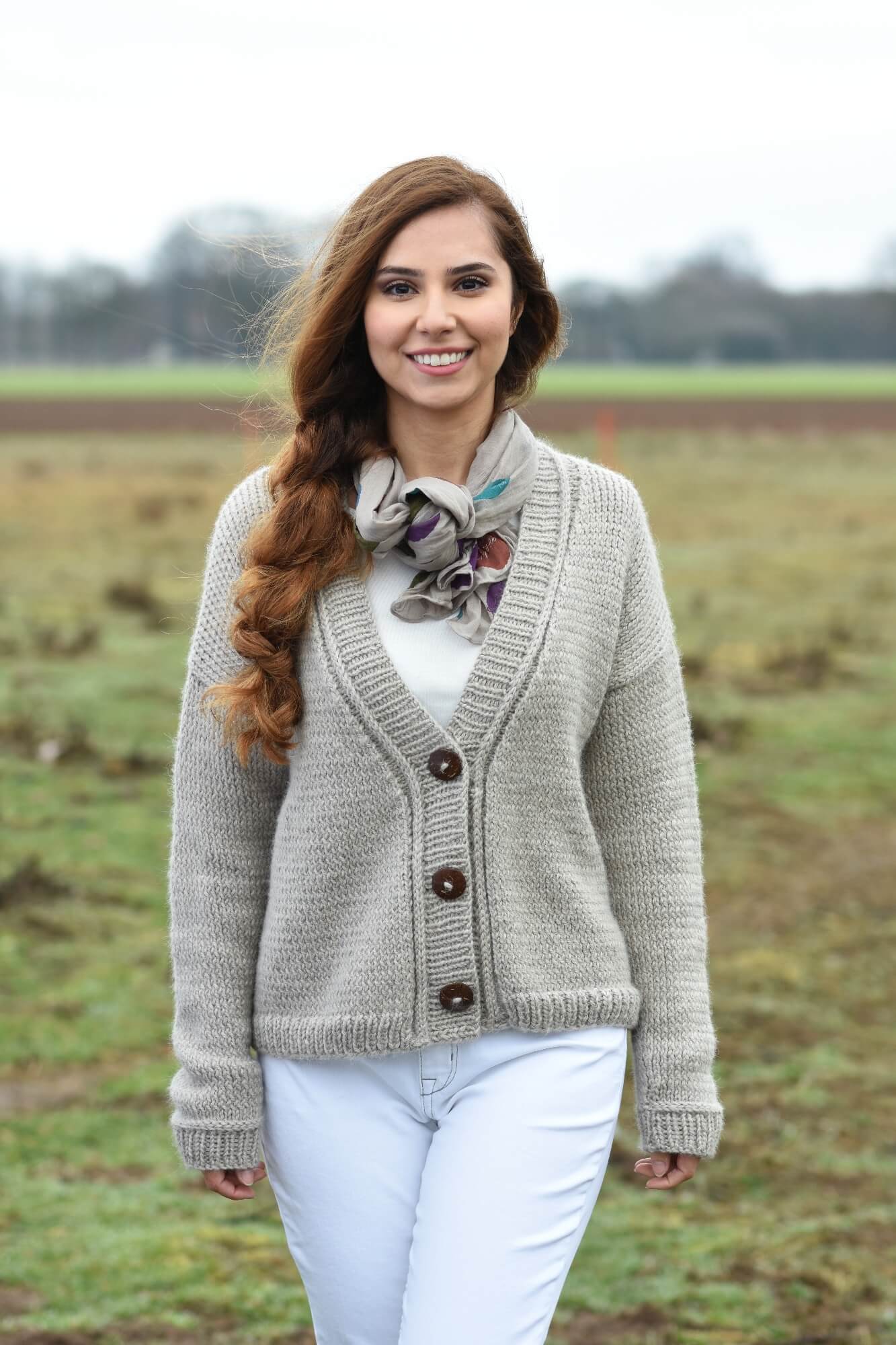Schlichte Jacke mit interessanten Details stricken