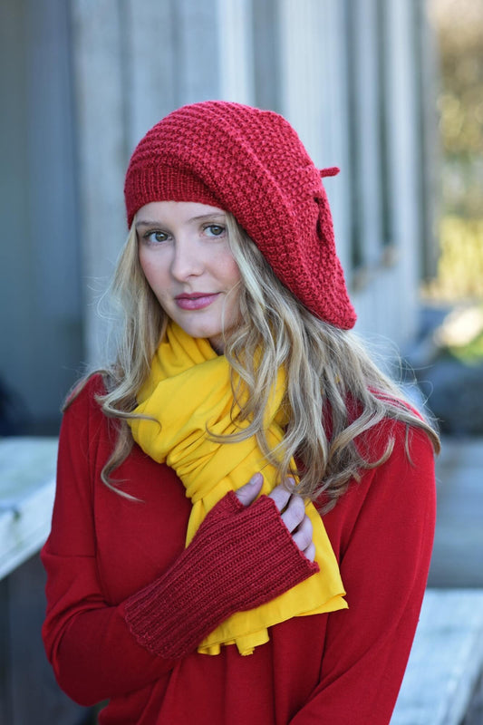 Baskenmütze und passende Pulswärmer stricken