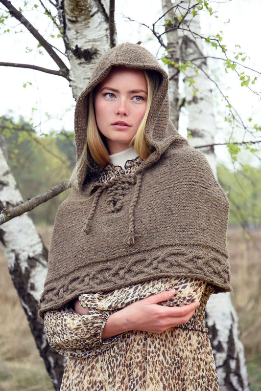 Poncho mit Kapuze stricken