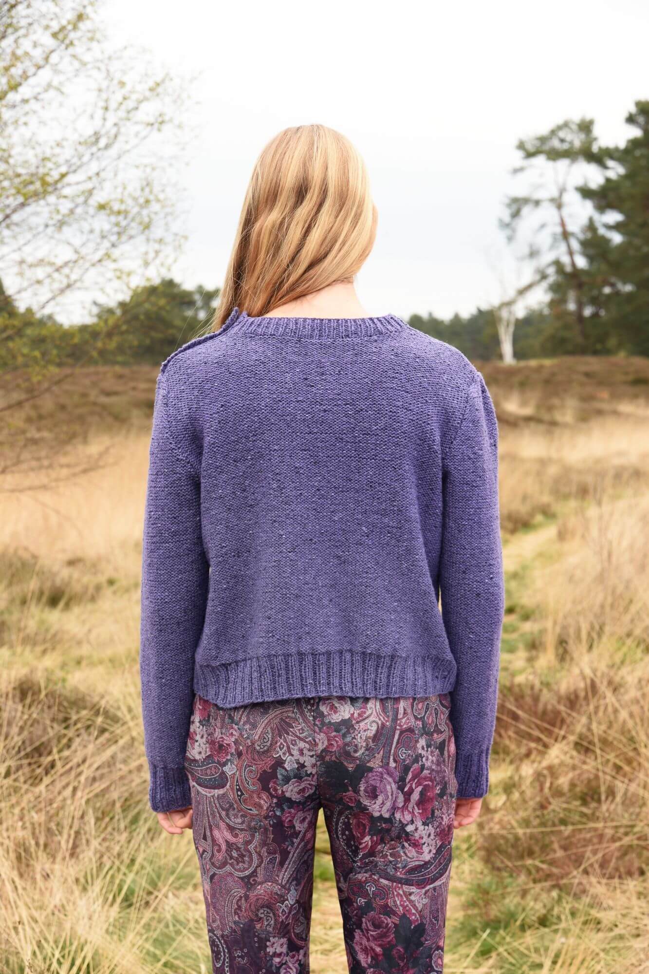 Pullover mit Schulterdetail stricken