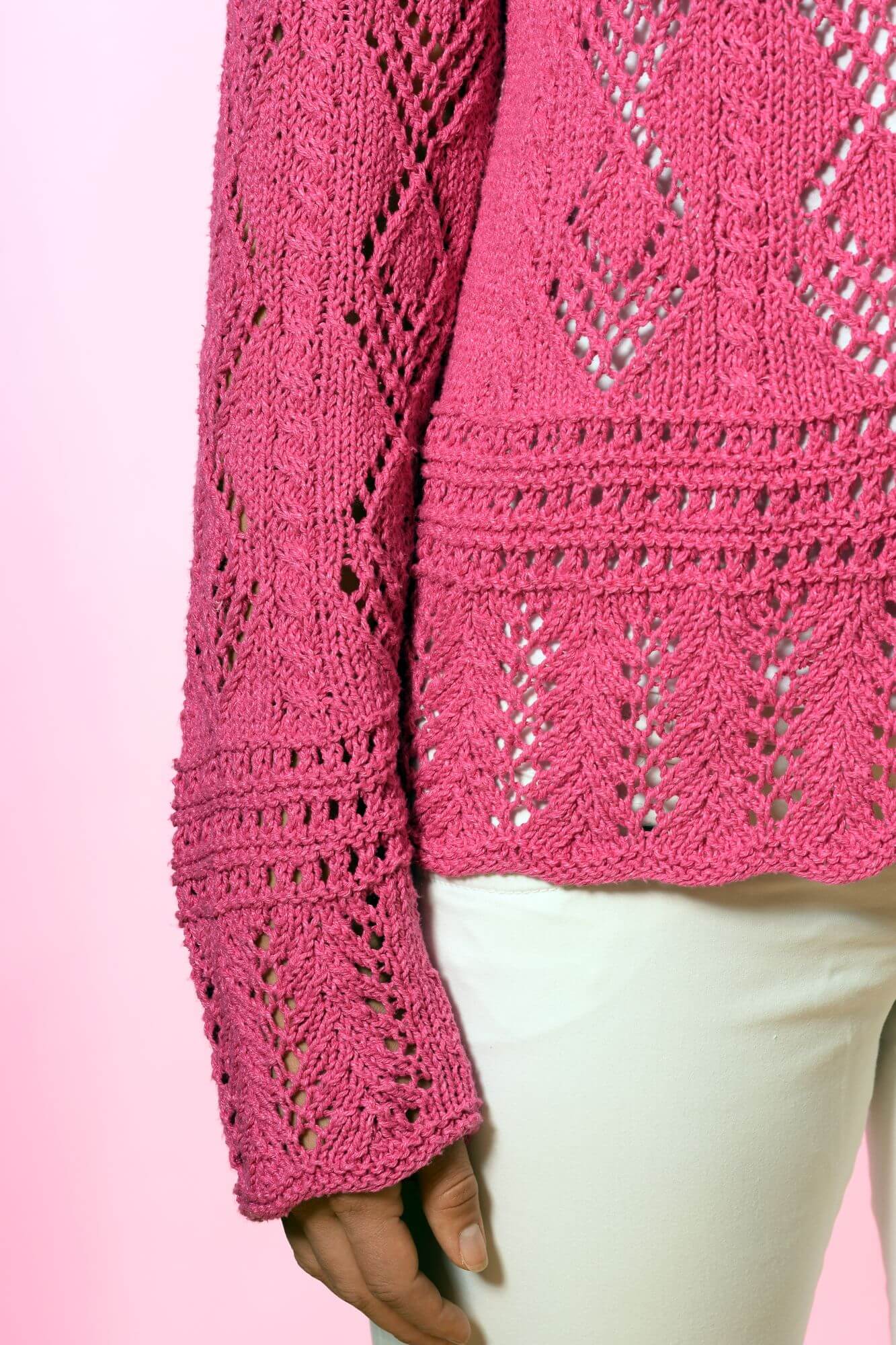 Jacke mit verschiedenen Lochmustern stricken