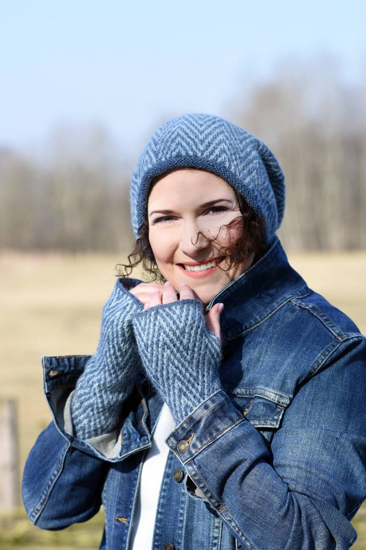 Mütze und Pulswärmer mit Zackenmuster stricken