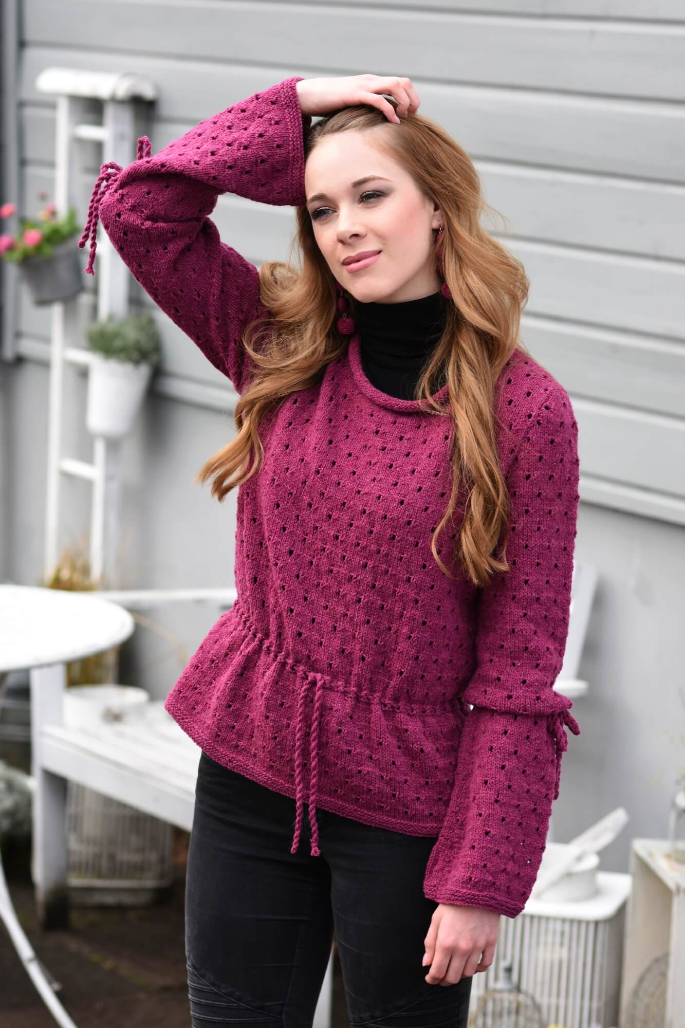 Pullover mit Trompetenärmeln und Bindebändern stricken