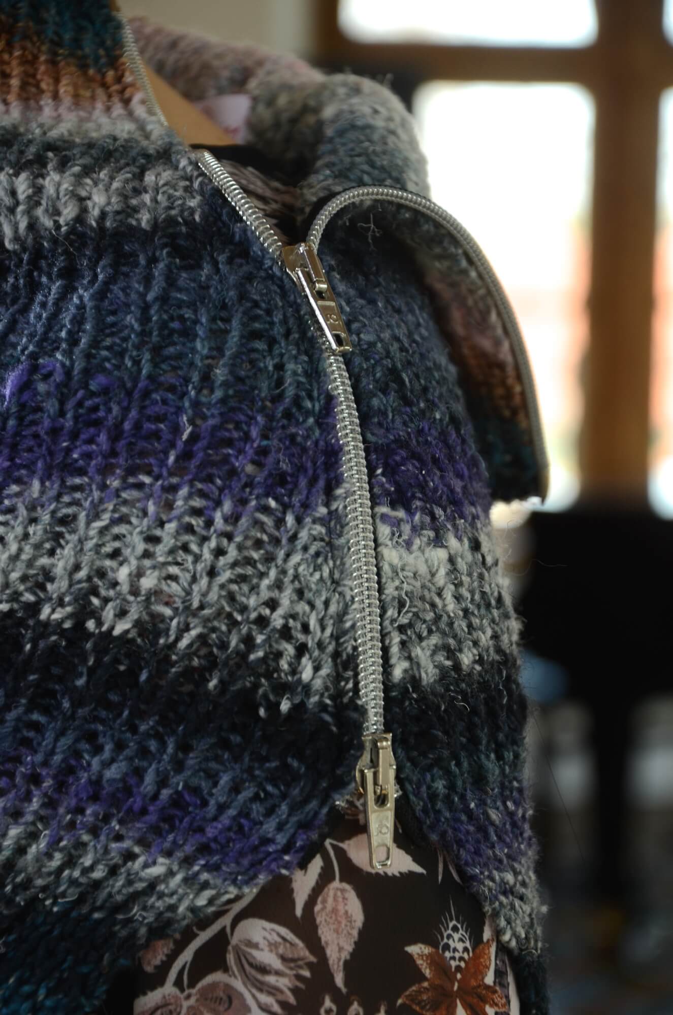 Poncho Sansa aus Noro Janome selber stricken