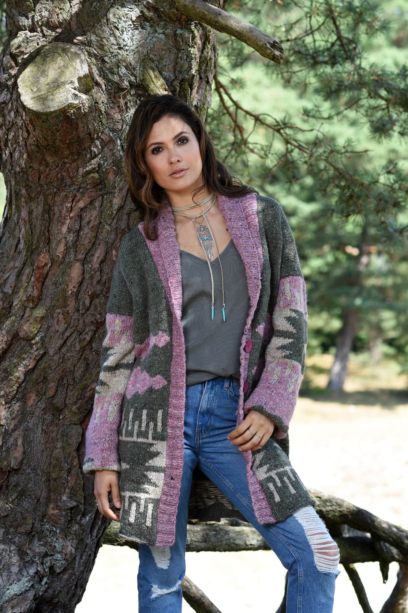 Jacke mit Ethnomuster stricken
