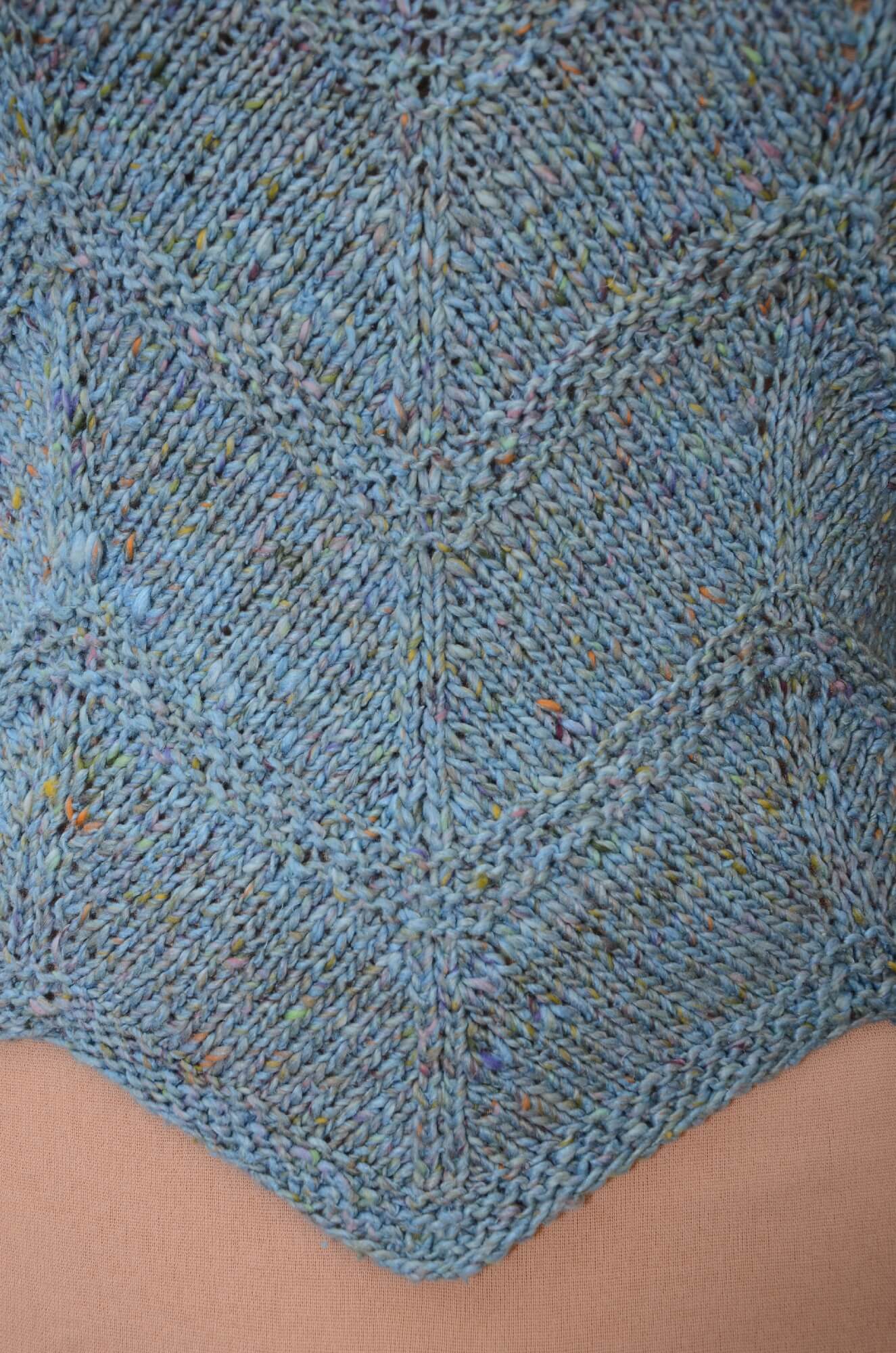 Top Aquamarine aus Noro Tokonatsu selber stricken