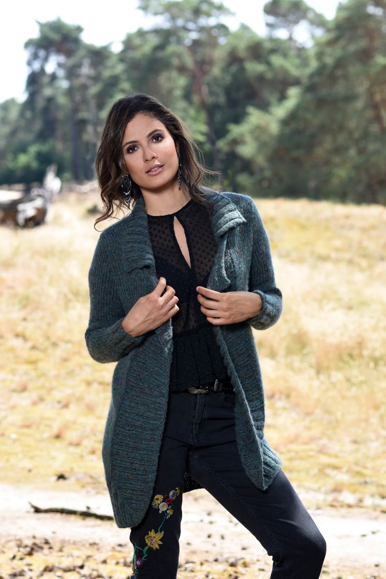 Strickjacke mit Reverskragen stricken