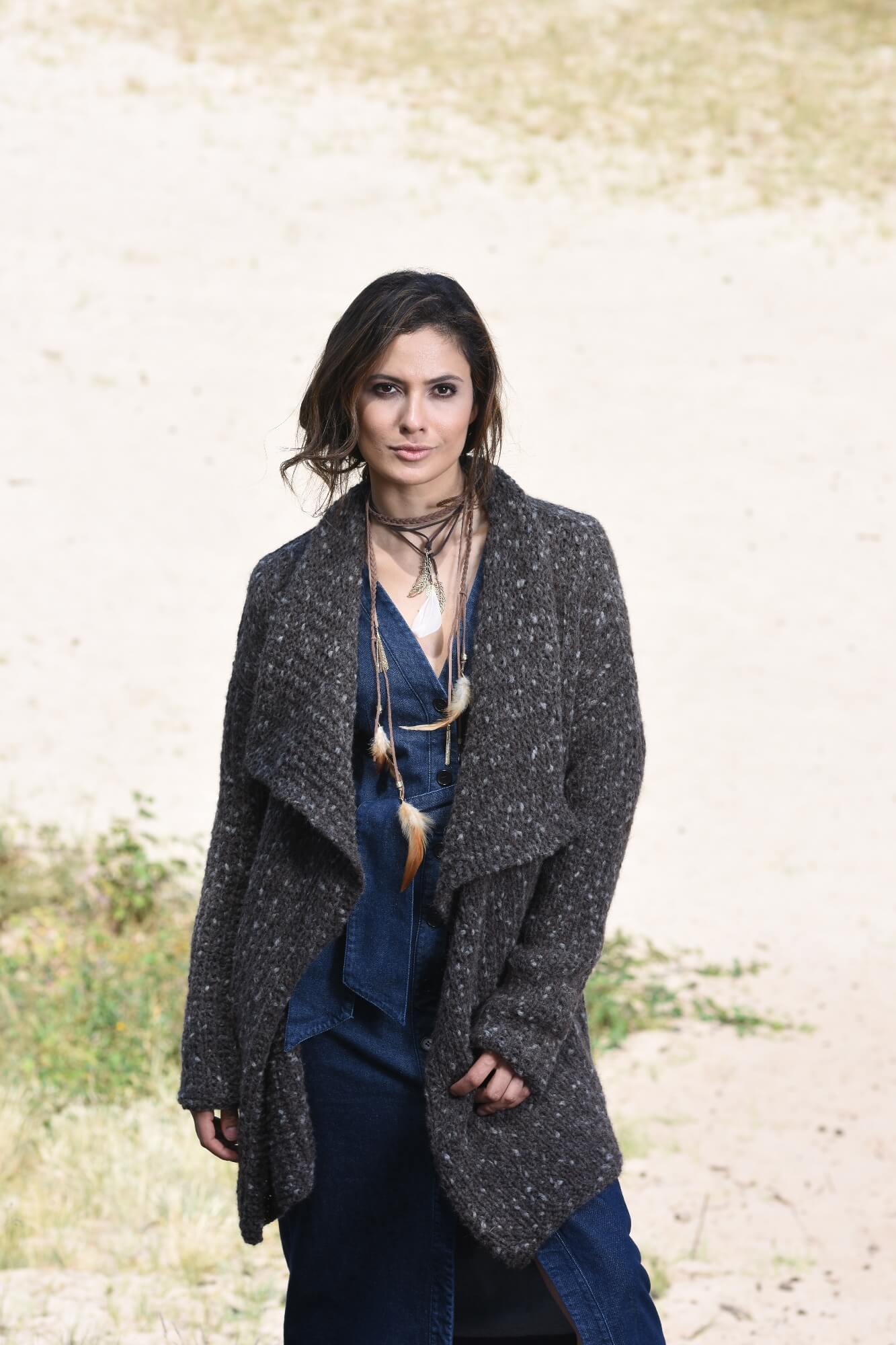 Oversized Jacke mit Reverskragen und Strukturmuster stricken