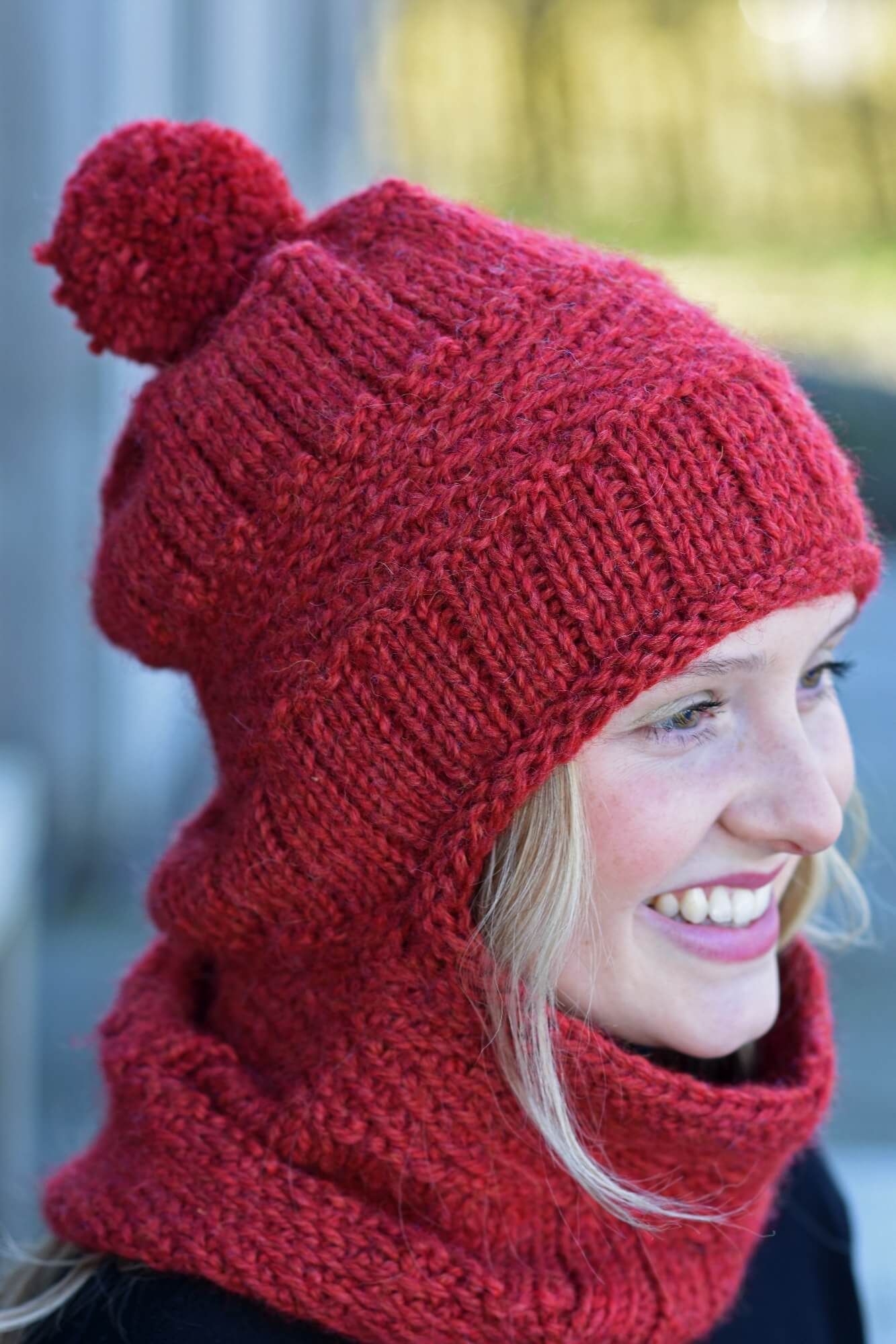 Balaclava mit unterschiedlichen Strickmustern stricken