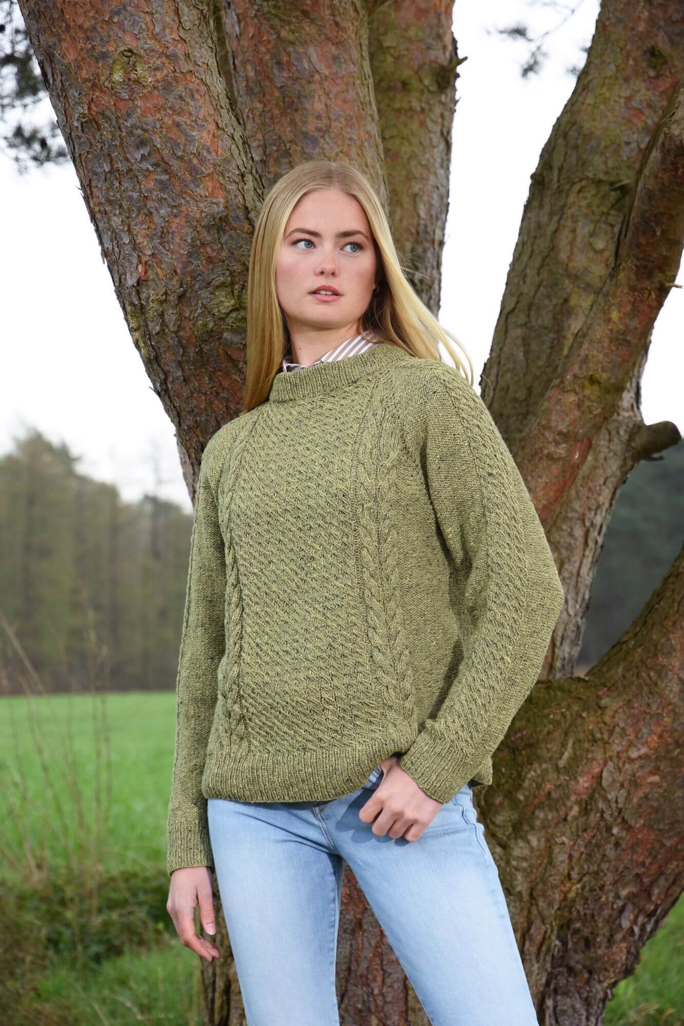 Pullover mit Zopfmuster stricken