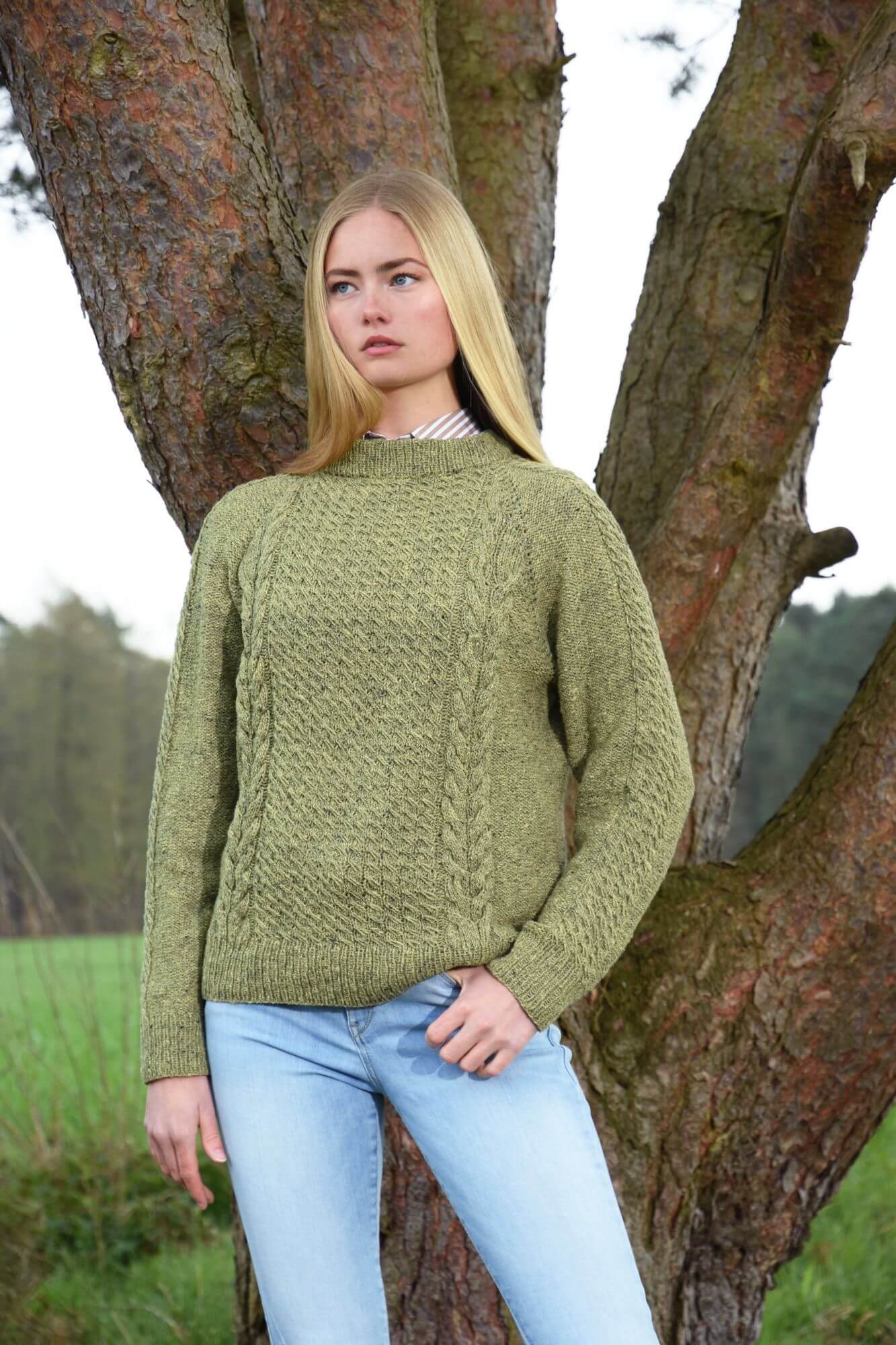 Pullover mit Zopfmuster stricken