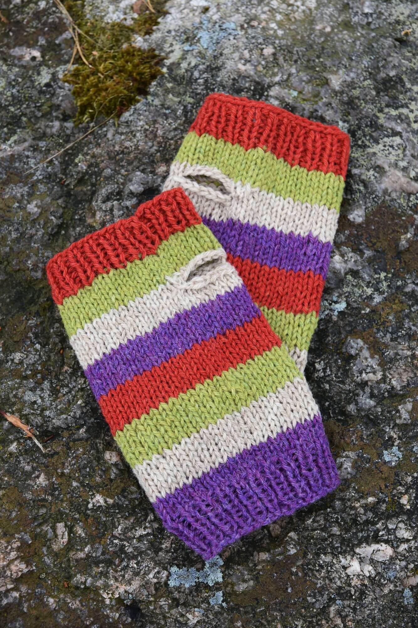 Gestreiftes Mützen Set selber stricken 