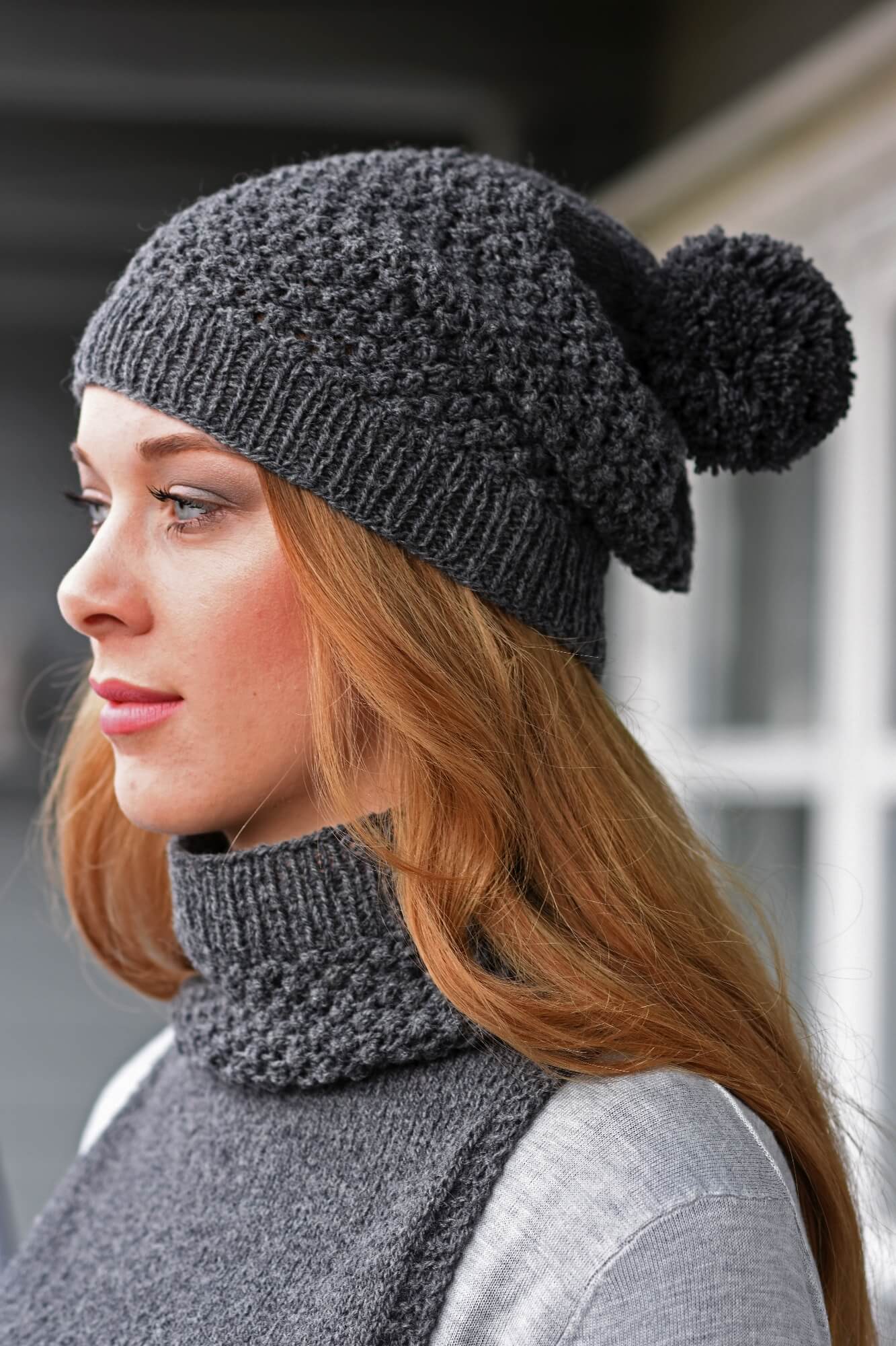 Set aus Mütze, Kragenloop und Handschuhen stricken