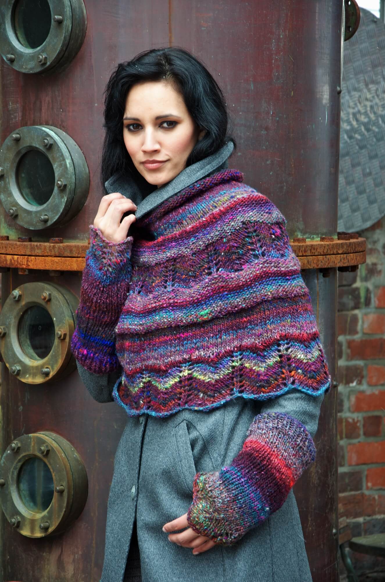 Poncho Iced Blackberry aus Noro Chochin selber stricken